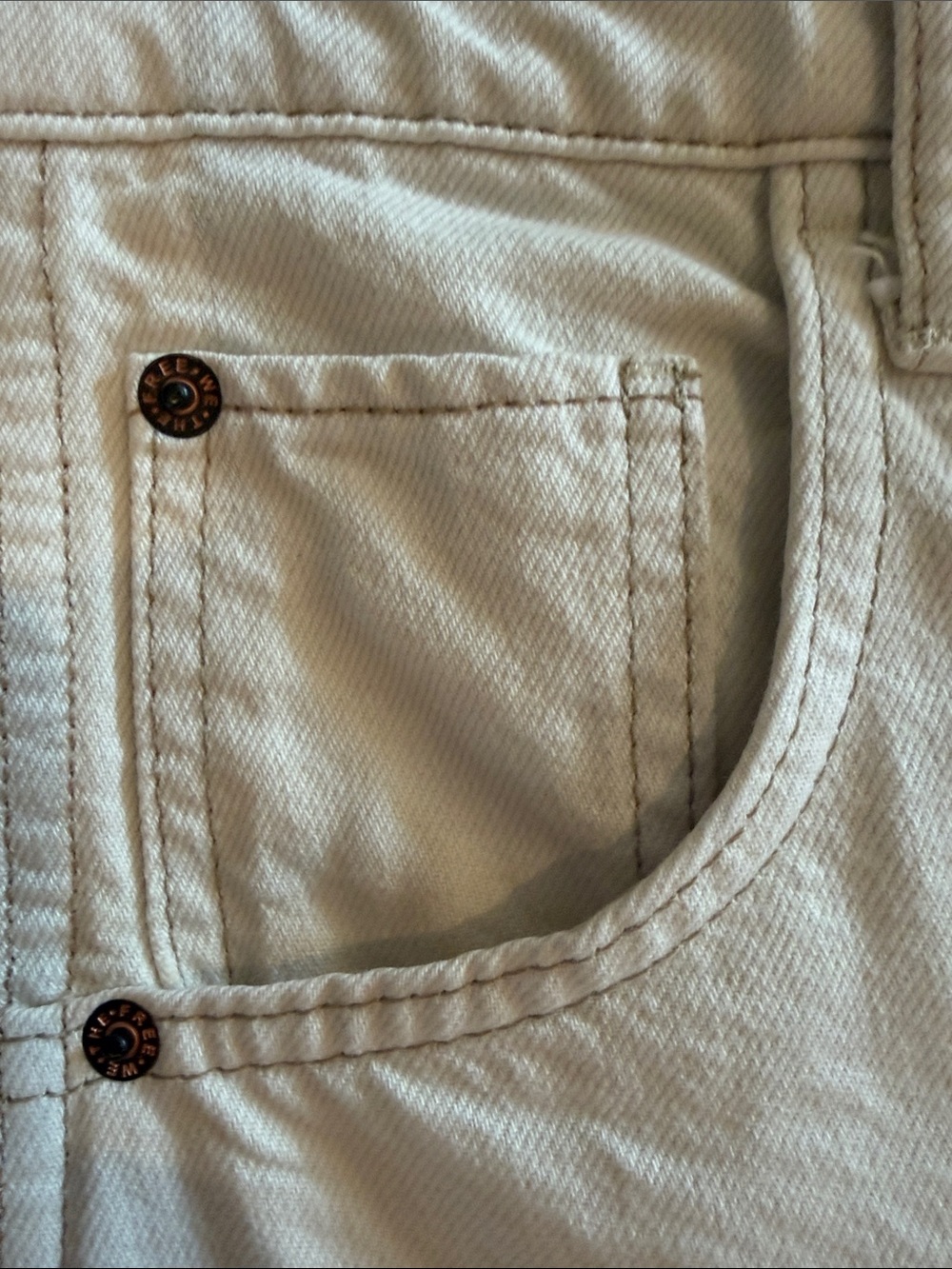 We The Free Good Luck Mid-Rise Barrel Jeans, Milk, 28 - Picture 4 of 10